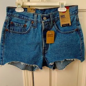Pac Sun Levi’s Denim Shorts (New)